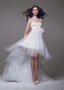 Short wedding dress with a detachable train