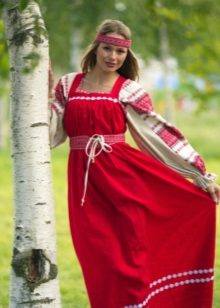 Vestido de festa para uma festa de casamento
