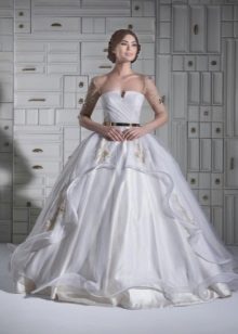 Luxurious wedding dress from Chrystelle Atallah