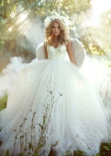 Lush lace wedding dress