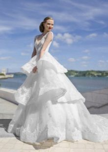 A magnificent dress with a cascading skirt