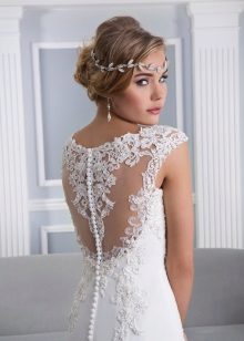 Openwork back in a wedding dress