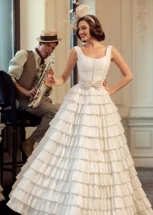 Wedding retro dress tiered
