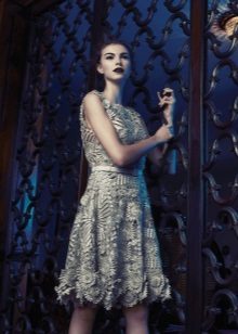 Short evening dress with a large openwork