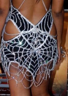 Samantha Mamba's evening dress by Scott Henshel from the back