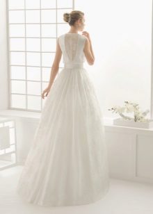 Wedding dress with a lace insert on the back