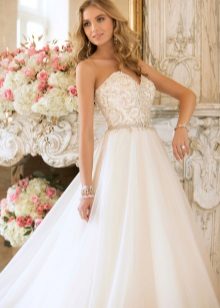 Ivory paper wedding dress