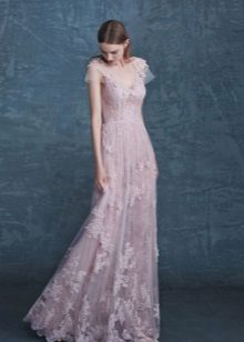 Farebné svadobné šaty