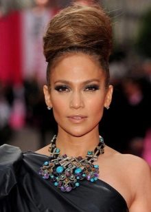 Accessories for an evening dress