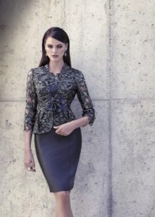 Vestit curt de nit amb jaqueta