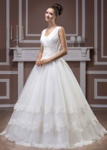 Hadassa Diamond Wedding Dress with Lace