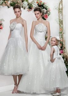 Wedding dresses from the collection Flower cocktail from Papilio