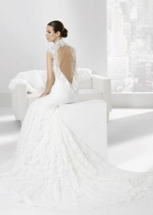 Backless Wedding Dress by Franc Sarabia