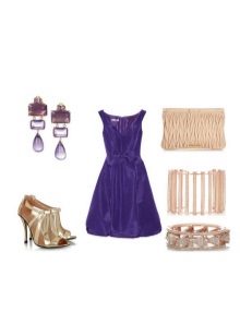 Accessories of neutral color for an eggplant dress