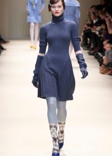 Knitted dress with sleeves
