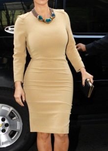 Sheath dress for a full short girl