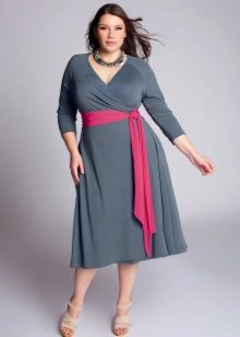Dress hiding wide hips