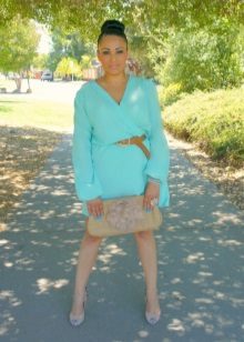 Bright blue manicure - pedicure for a dress of the color of sea wave