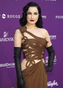 Dress in chocolate color in combination with black