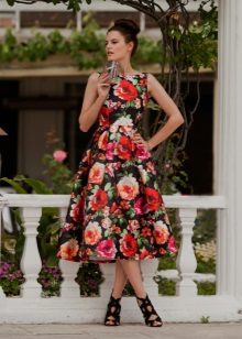 Medium Floral Large Dress