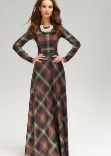Long floor dress with long sleeves