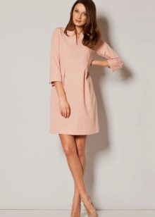 Casual pink dress with sleeves