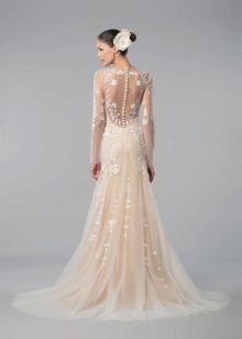 Wedding dress with flowers that differ in tone