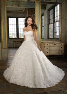 Wedding dress with flowers