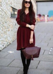 Dress short colors of Marsala