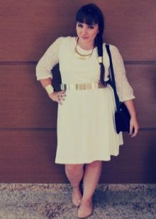 Knitted white dress for the full and accessories to it