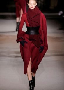 Cherry-black dress with black boots