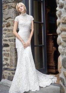 Guipure wedding dress closed