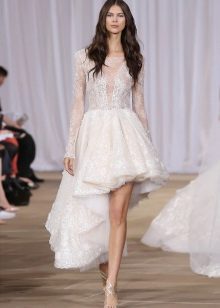 Short wedding dress with guipure