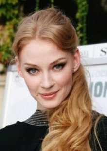 Smokey Eyes makeup for light blonde women of Spring color type