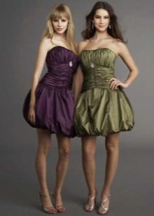 Sandals for a balloon dress