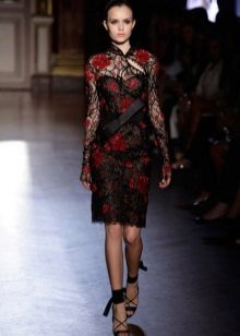 Qipao dress (Cheongsam dress) medium length with low stand-up collar