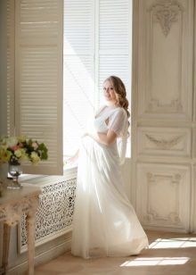 Bílé šaty pro focení