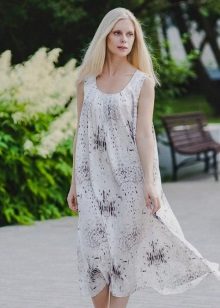 Tunikamainen niittimekko