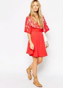 Accessories for a short kimono dress