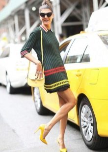 Accessories for polo dress