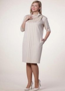 Straight-line dress for overweight women