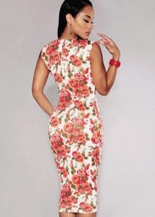 White sheath dress with red roses