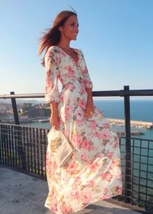 White long dress with roses