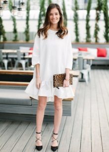 Shoes with lacing for a dress with flounces on the hem