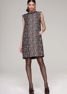 Mainit na A-Line Dress