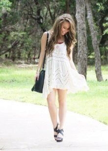 Mga accessory para sa isang linya ng damit