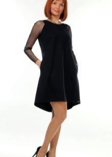 Itim na A-Line Long Sleeve Dress
