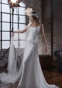 Kleita ar zemu jostasvietu