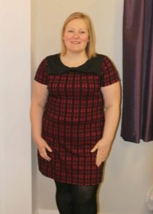 Straight fit check dress with black collar for overweight women