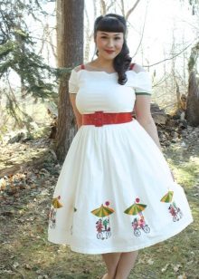 50s style dress with contrast belt